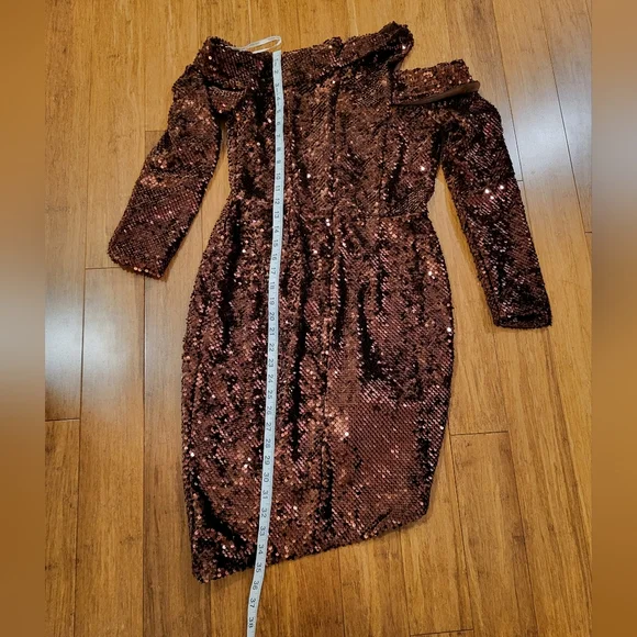 Lavish Alice maya velvet sequin asymmetric mini dress in chocolate - Picture 7 of 8